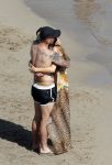 ibiza 15 juni 2013
Wesley Sneijder en Yolanthe Sneijder Cabau met Rodney Reduan en Jalal Diba en vrienden bij tropicana beach.
Peter Smulders bv
