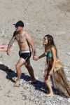 ibiza 15 juni 2013
Wesley Sneijder en Yolanthe Sneijder Cabau met Rodney Reduan en Jalal Diba en vrienden bij tropicana beach.
Peter Smulders bv