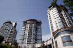 Istanbul 20 en 22 mei 2013
Diverse gebouwen en populaire winkels in Istanbul. Apartementen complex waar Wesley Sneijder en Yolanthe Sneijder Cabau wonen
Peter Smulders bv