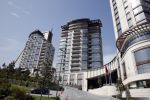 Istanbul 20 en 22 mei 2013
Diverse gebouwen en populaire winkels in Istanbul. Apartementen complex waar Wesley Sneijder en Yolanthe Sneijder Cabau wonen
Peter Smulders bv