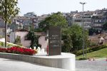 Istanbul 20 en 22 mei 2013
Diverse gebouwen en populaire winkels in Istanbul. Apartementen complex waar Wesley Sneijder en Yolanthe Sneijder Cabau wonen
Peter Smulders bv