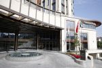 Istanbul 20 en 22 mei 2013
Diverse gebouwen en populaire winkels in Istanbul. Apartementen complex waar Wesley Sneijder en Yolanthe Sneijder Cabau wonen
Peter Smulders bv