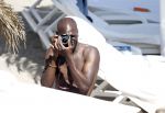 ibiza 15 juni 2013
Wesley Sneijder en Yolanthe Sneijder Cabau met Rodney Reduan en Jalal Diba en vrienden bij tropicana beach.
Peter Smulders bv