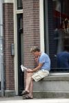 Amsterdam 19 juni 2013
Wim Kieft koopt samen met zijn dochter een krantje.
Peter Smulders bv