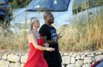 ibiza 15 juni 2013
Winston Bogarde met een kennis op ibiza.
Peter Smulders bv