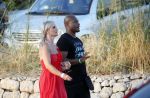 ibiza 15 juni 2013
Winston Bogarde met een kennis op ibiza.
Peter Smulders bv