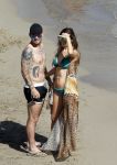 ibiza 15 juni 2013
Wesley Sneijder en Yolanthe Sneijder Cabau met Rodney Reduan en Jalal Diba en vrienden bij tropicana beach.
Peter Smulders bv