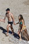 ibiza 15 juni 2013
Wesley Sneijder en Yolanthe Sneijder Cabau met Rodney Reduan en Jalal Diba en vrienden bij tropicana beach.
Peter Smulders bv