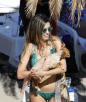 ibiza 15 juni 2013
Wesley Sneijder en Yolanthe Sneijder Cabau met Rodney Reduan en Jalal Diba en vrienden bij tropicana beach.
Peter Smulders bv