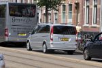 Amsterdam 18 juni 2013
Zangeres Anouk met haar zoon bij hun huis waar verbouwd wordt. Er wordt een nieuwe fundering gemaakt omdat de oude niet meer goed was.
Peter Smulders bv
