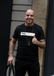 Amsterdam 21 juni 2016
Andy v d Mweyde op de pc hooftstraat met een shirt van 10official aan. (Merk van Rodney Sneijder)