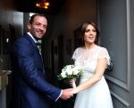 Belgie 16 juni 2016
Een zwangere Belle Perez trouwt met Wouter van der Horst. De ouders zijn natuurlijk ook aanwezig.