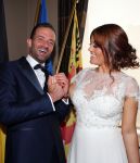 Belgie 16 juni 2016
Een zwangere Belle Perez trouwt met Wouter van der Horst. De ouders zijn natuurlijk ook aanwezig.