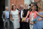 Belgie 16 juni 2016
Een zwangere Belle Perez trouwt met Wouter van der Horst. De ouders zijn natuurlijk ook aanwezig.