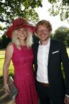 Haarzuilens 22 juni 2016
Haringparty op kasteel Haarzuilens. Ben Woldring met vriendin