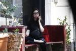 Amsterdam 6 juni 2016
Carice v Houten zwanger op terras en aan het winkelen bij vitaminstore.