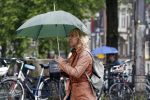 Amsterdam 21 juni 2016 
Claudia de Breij met haar vriendin Jessica v Geel op de pc hooftstraat