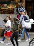 Amsterdam 22 juni 2016 
Danielle Oerlemans met allemaal kinderen in amsterdam zuid