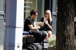 Amsterdam 22 juni 2016 
Zanger Dotan harpenau met (een) vriendin  in amsterdam zuid
