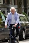 Amsterdam 10 jnuni 2016
Fred Oster op de fiets in A~msterdam zuid.
