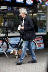 Amsterdam 13 juni 2016
Hans v Willigenburg laat zijn hond uit.