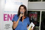 Amsterdam 20 juni 2016
Boekpresentatie Isa Hoes en Vlinder Kmaerling in het blauwe theehuis in het vondelpark.