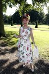 Haarzuilens 22 juni 2016
Haringparty op kasteel Haarzuilens. Marijke Helwegen met man