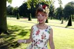 Haarzuilens 22 juni 2016
Haringparty op kasteel Haarzuilens. Marijke Helwegen met man