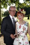 Haarzuilens 22 juni 2016
Haringparty op kasteel Haarzuilens. Marijke Helwegen met man