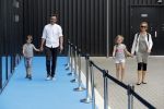 Amsterdam 22 juni 2016 
Premiere finding Dory in theater Amsterdam. Michiel Veenstra met vrouw en kinderen