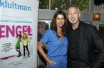Amsterdam 20 juni 2016
Boekpresentatie Isa Hoes en Vlinder Kmaerling in het blauwe theehuis in het vondelpark. Isa met broer Onno Hoes