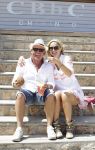 ibiza 27 juni 2016
Sonja Bakker met man Jan Reus en zoon Bram bij cala Bassa. Ze rijden in een VW kever cabrio.