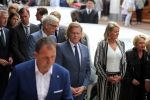 Den Bosch 123 juni 2018
Afscheidsdienst / begrafenis moeder Albert Verlinde . Onno Hoes draagt mede de kist.