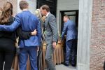 Den Bosch 123 juni 2018
Afscheidsdienst / begrafenis moeder Albert Verlinde . Onno Hoes draagt mede de kist.