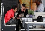 Amsterdam 21 juni 2018
Ans Markus met dochter Siegfried op terras