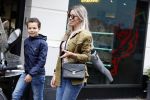 Amsterdam 18 juni 2018
Christie Bokma met zoontje op de pc hooftstraat.