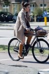 Amsterdam 20 juni 2018
Halina Reijn vertrekt met fiets na bezoek aan Lassus tandartsen.