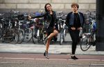 Amsterdam 11 juni 2018
Holly Brood en haar Vriend Soy Kroon dansend op straat