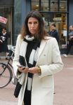 Den Bosch 123 juni 2018
Afscheidsdienst / begrafenis moeder Albert Verlinde . Onno Hoes draagt mede de kist.. Isa Hoes