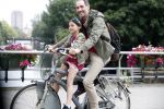 Amsterdam 15 juni 2018
Johan Neijenhuis met dochter op de fiets.