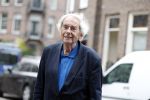 Amsterdam 20 juni 2018
Joop v Zijl op straat in Amsterdam zuid.