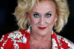 Muiden 18 juni 2018
UITREIKING COSMOQUEEN AWARD 2018 AAN KARIN BLOEMEN EN MARJOLEIN DE JONG door Anita Witzier.
