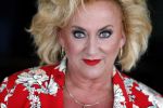 Muiden 18 juni 2018
UITREIKING COSMOQUEEN AWARD 2018 AAN KARIN BLOEMEN EN MARJOLEIN DE JONG door Anita Witzier.