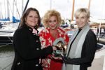 Muiden 18 juni 2018
UITREIKING COSMOQUEEN AWARD 2018 AAN KARIN BLOEMEN EN MARJOLEIN DE JONG door Anita Witzier.