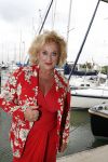 Muiden 18 juni 2018
UITREIKING COSMOQUEEN AWARD 2018 AAN KARIN BLOEMEN EN MARJOLEIN DE JONG door Anita Witzier.