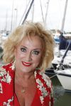 Muiden 18 juni 2018
UITREIKING COSMOQUEEN AWARD 2018 AAN KARIN BLOEMEN EN MARJOLEIN DE JONG door Anita Witzier.