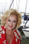 Muiden 18 juni 2018
UITREIKING COSMOQUEEN AWARD 2018 AAN KARIN BLOEMEN EN MARJOLEIN DE JONG door Anita Witzier.