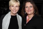 Muiden 18 juni 2018
UITREIKING COSMOQUEEN AWARD 2018 AAN KARIN BLOEMEN EN MARJOLEIN DE JONG door Anita Witzier.