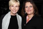 Muiden 18 juni 2018
UITREIKING COSMOQUEEN AWARD 2018 AAN KARIN BLOEMEN EN MARJOLEIN DE JONG door Anita Witzier.