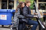 Amsterdam 14 mei 2018
Rifka Lodeizen tijdens opnames achter op scooter.